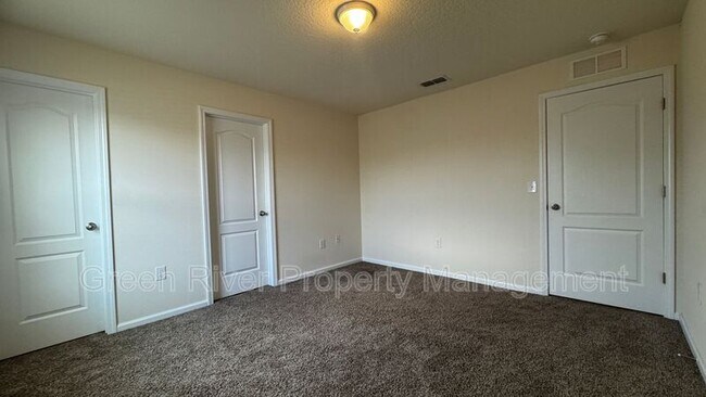 Building Photo - 8068 Echo Springs Rd