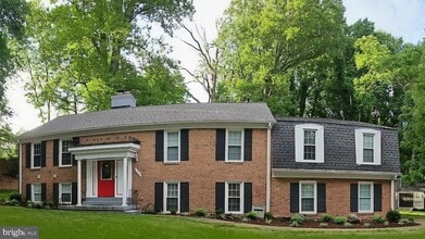 Building Photo - 11818 Fairgreen Ln