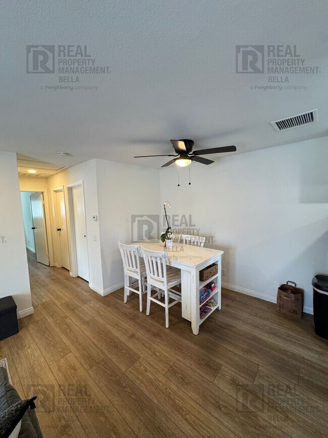 Building Photo - Charming 2-Bed, 2-Bath Condo in the Heart ...