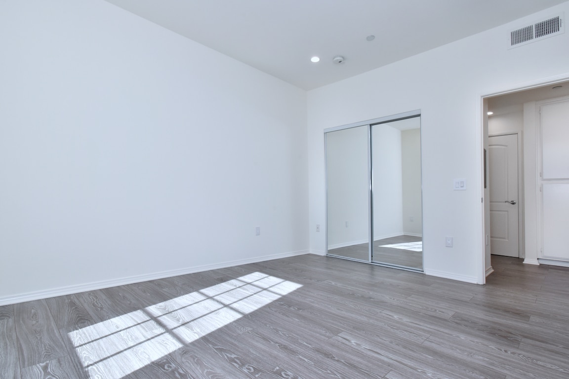 Building Photo - 11215 Huston St