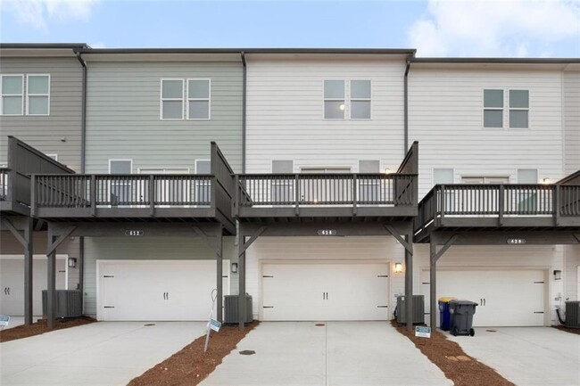 Building Photo - 616 Tiller Wy