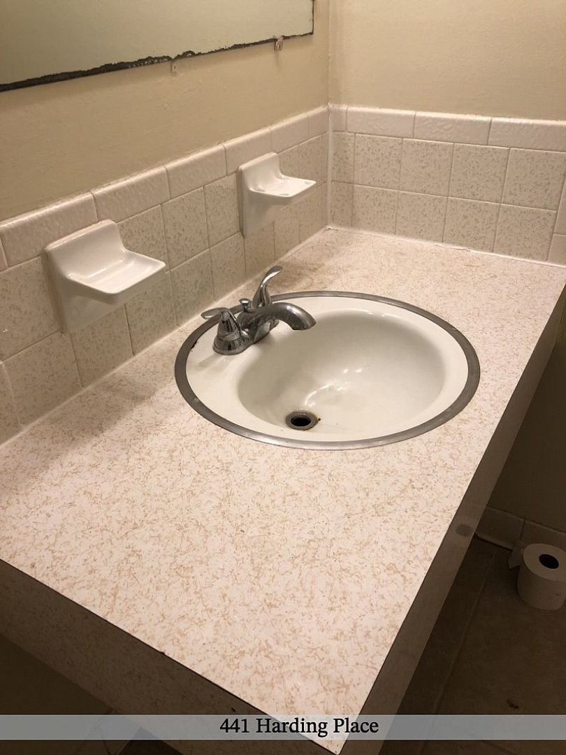 Building Photo - 441 Harding Pl