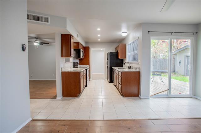 Building Photo - 4656 Bracken Dr