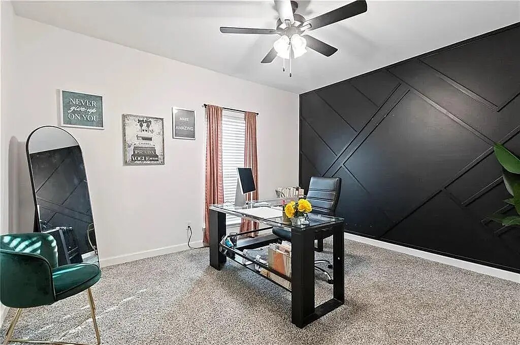 Building Photo - 9760 Maxwell Run