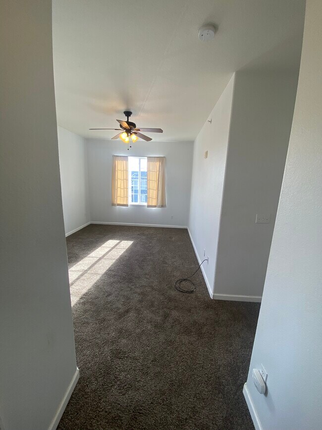 Building Photo - 4451 S Ammons St