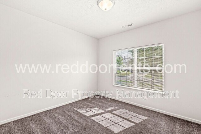 Building Photo - 4920 Penoyer Ln