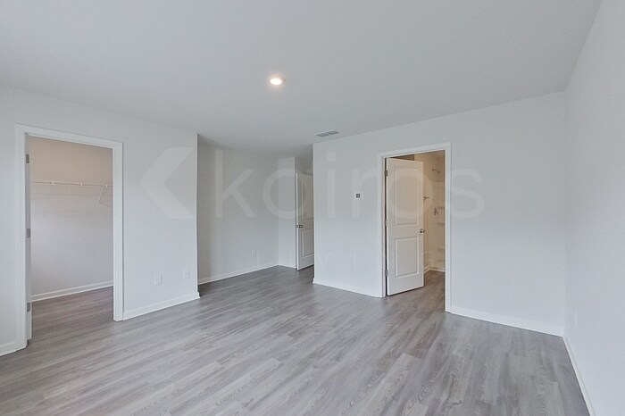 Building Photo - 331 Ironwood Ct