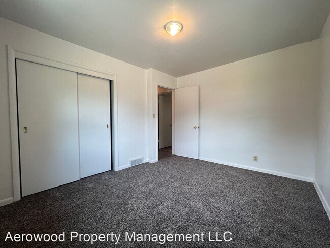 Building Photo - 3 br, 2 bath House - 850 S Flower