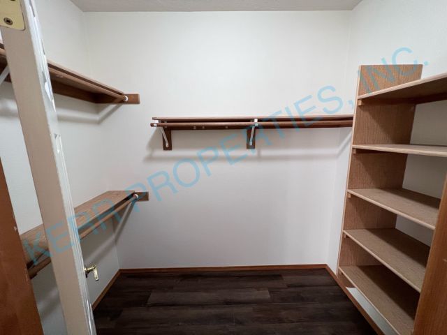 Building Photo - Charming 3-Bedroom Fairview Retreat with Spacious 1611 Sq Ft Living Space & 2 Full Baths!