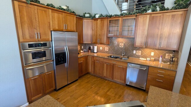 Building Photo - FANTASTIC LUXURY CONDO IN BALLPARK NEXT TO COORS FIELD!  FULLY-FURNISHED!