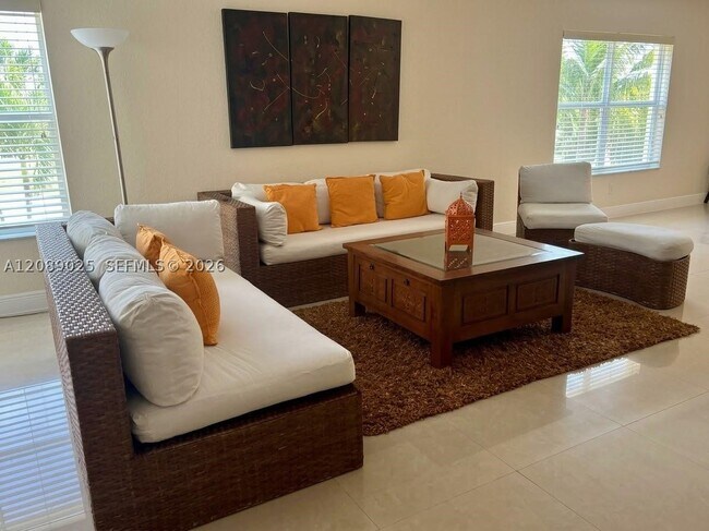 Building Photo - 1314 Canary Island Dr