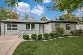 Building Photo - 4524 Harvey Dr