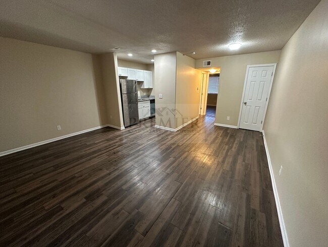 Building Photo - 6011 Barton Ave