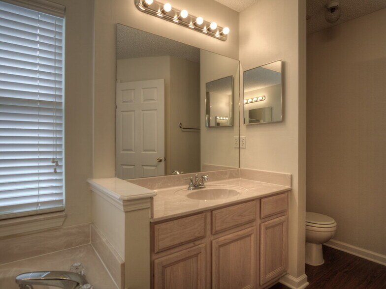 Building Photo - 1336 Marsh Grass Ct