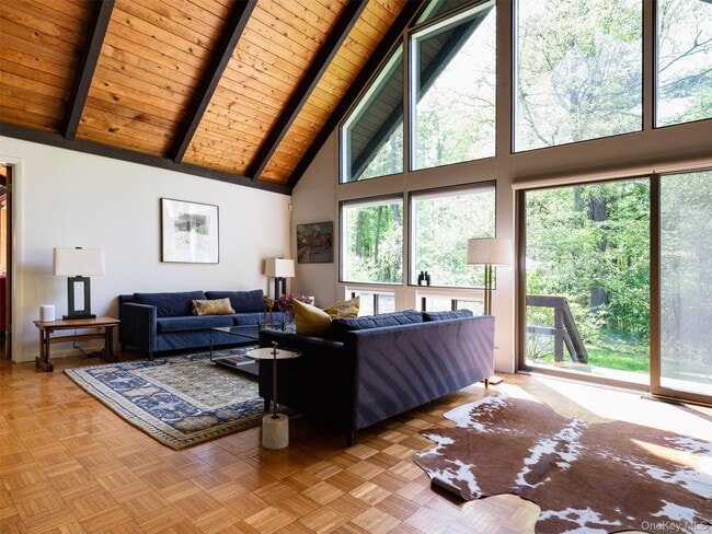 Building Photo - 56 Great Spruce Ln