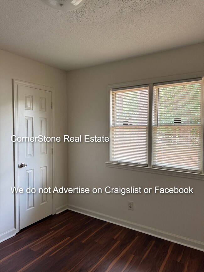 Building Photo - 123 - B Deerfield Drive, Spring Lake NC 28390