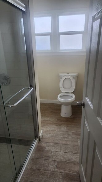 Building Photo - 6069 Comey Ave