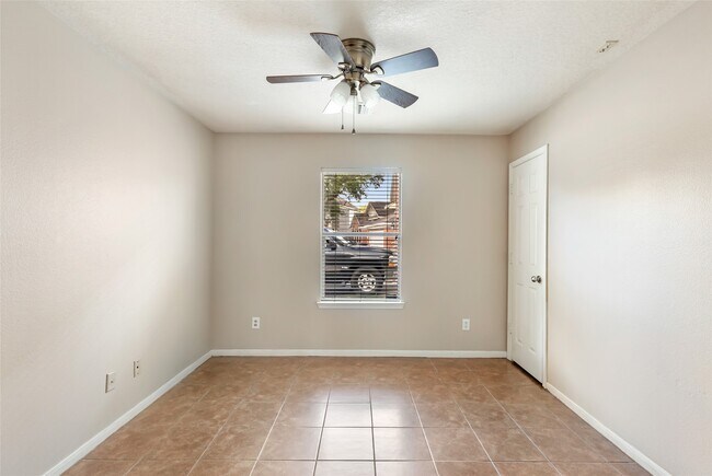 Building Photo - 4914 Winding Timbers Cir