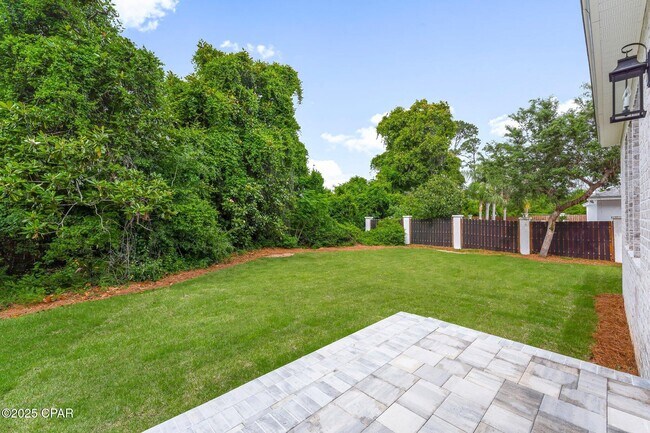 Building Photo - 3500 Fox Run Blvd