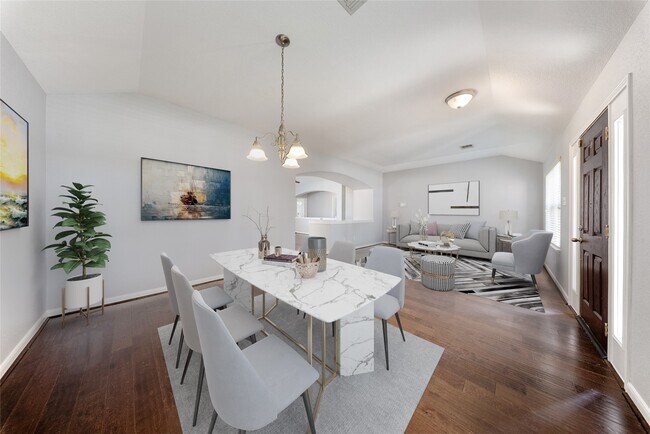 Building Photo - 2219 Rocky Hollow Ln