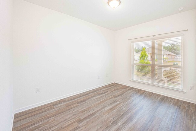 Building Photo - 13766 Antler Hl Rd