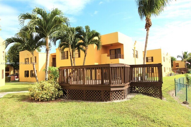 Building Photo - 686 NW 114th Ave