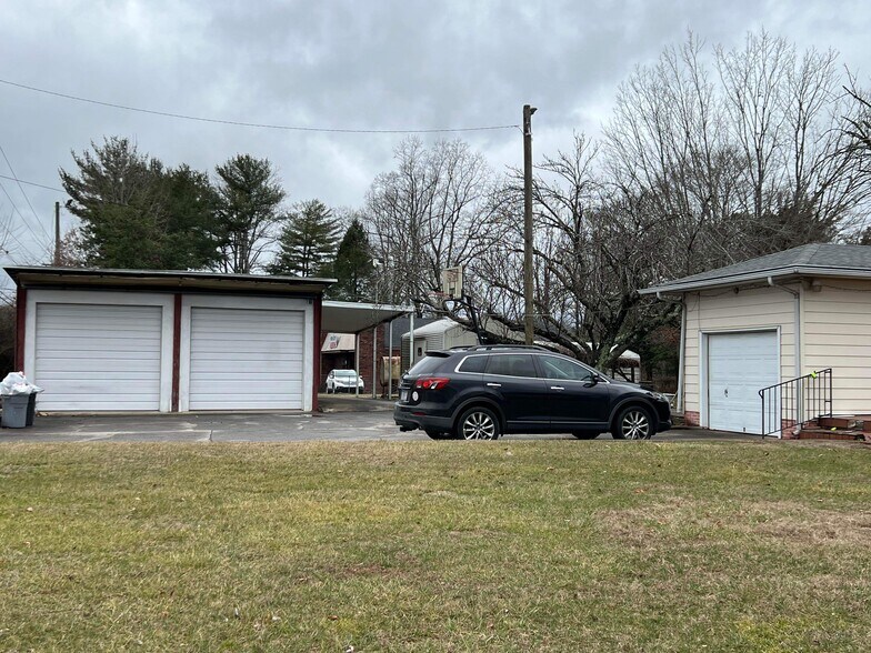 Primary Photo - 310 Carbon City Rd