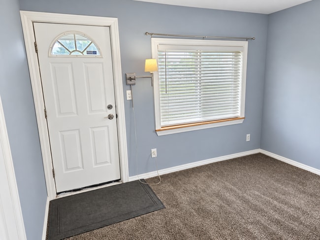 Building Photo - 27819 Lasslett St