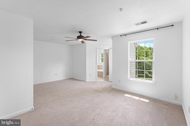 Building Photo - 7258 Mockingbird Cir