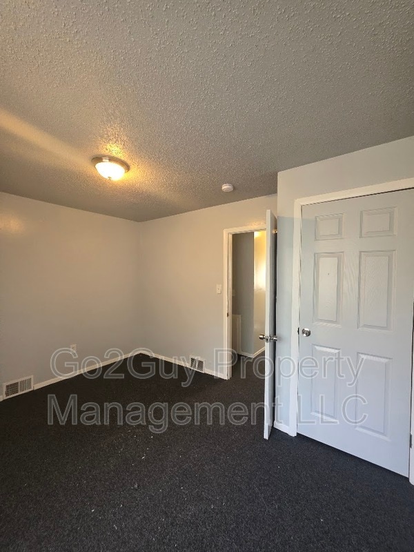 Building Photo - 22221 Pembroke Ave