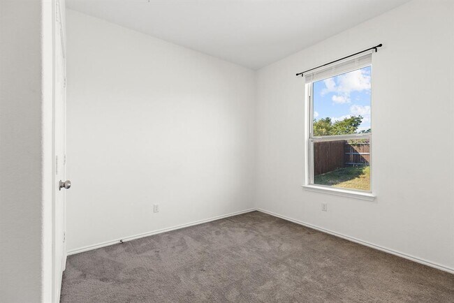 Building Photo - 917 Duskywing Wy