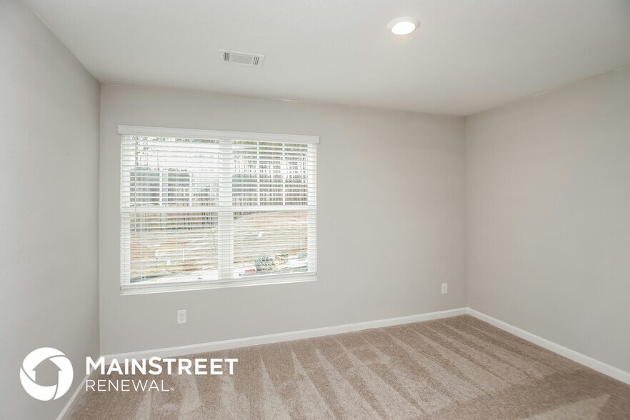 Building Photo - 1005 Nandina Ct