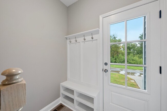 Building Photo - 7994 Humie Olive Rd