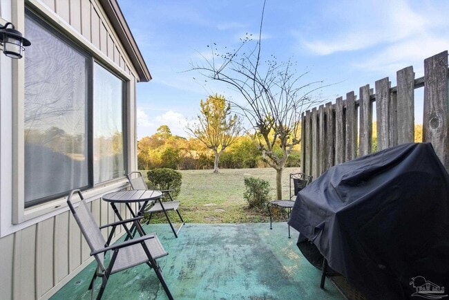 Building Photo - 4822 Huron Dr