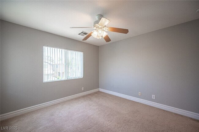 Building Photo - 211 Wicked Wedge Way