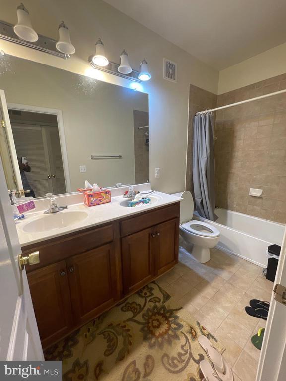 Building Photo - 4492 Beacon Grove Cir