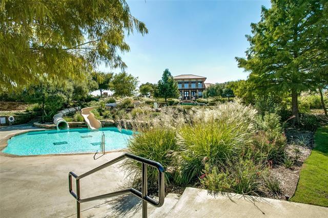 Building Photo - 9717 Delmonico Dr