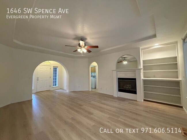 Building Photo - 1646 SW Spence Ave