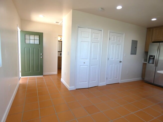 Building Photo - *Available NOW  in Whittier!*
