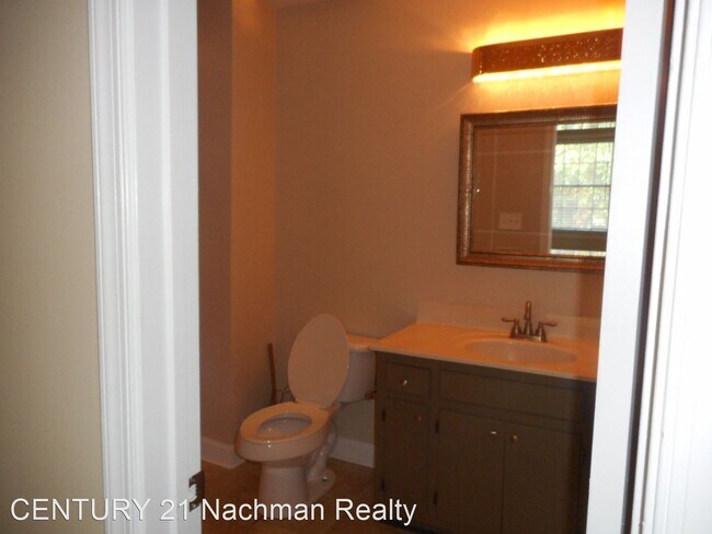 Building Photo - 2 br, 2.5 bath House - 675 Todd Trail