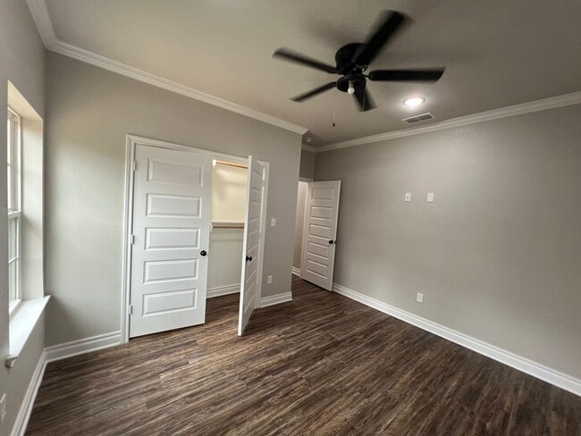 Building Photo - 14827 Fallow Ln
