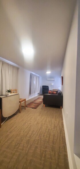 Building Photo - 900 W Rocalla Ave