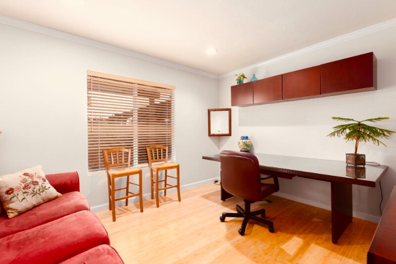 Building Photo - 934 Lafayette Pl