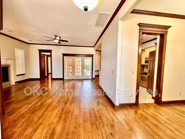 Building Photo - 1216 NW 190th Pl