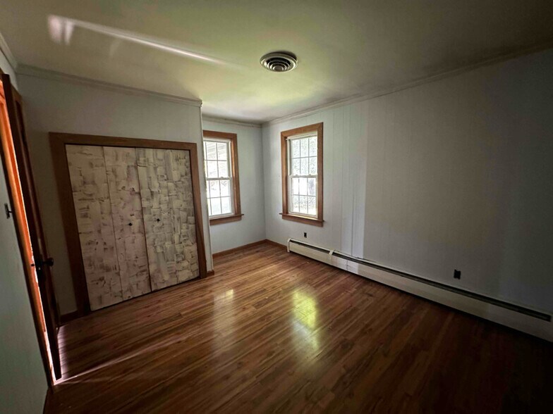 Building Photo - 2112 E Cumberland St