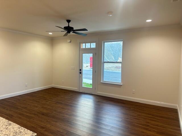 Building Photo - 1925 Cypress Ln