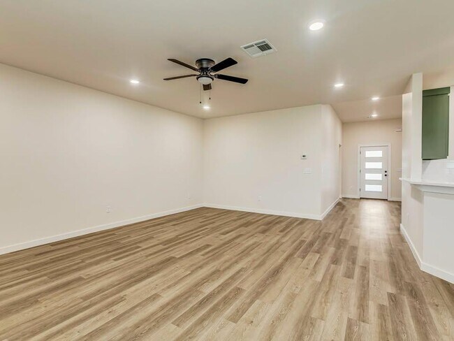 Building Photo - 8225 NW 163rd Ter