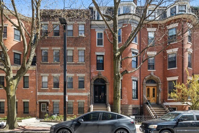 Building Photo - 298 Columbus Ave