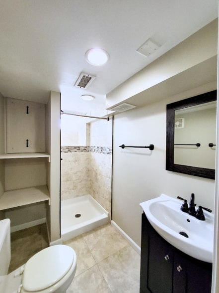 Building Photo - 1484 Michigan Ave