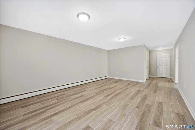 Building Photo - 63 Creamery Rd